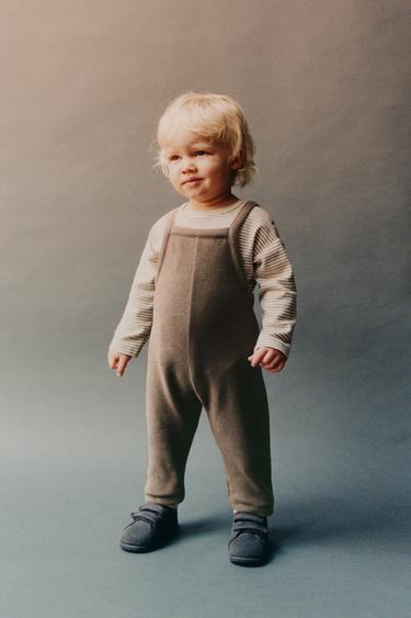 ソフトタッチオーバーオールゴールデンブラウンZaraのソフトタッチオーバーオール - ゴールデンブラウン