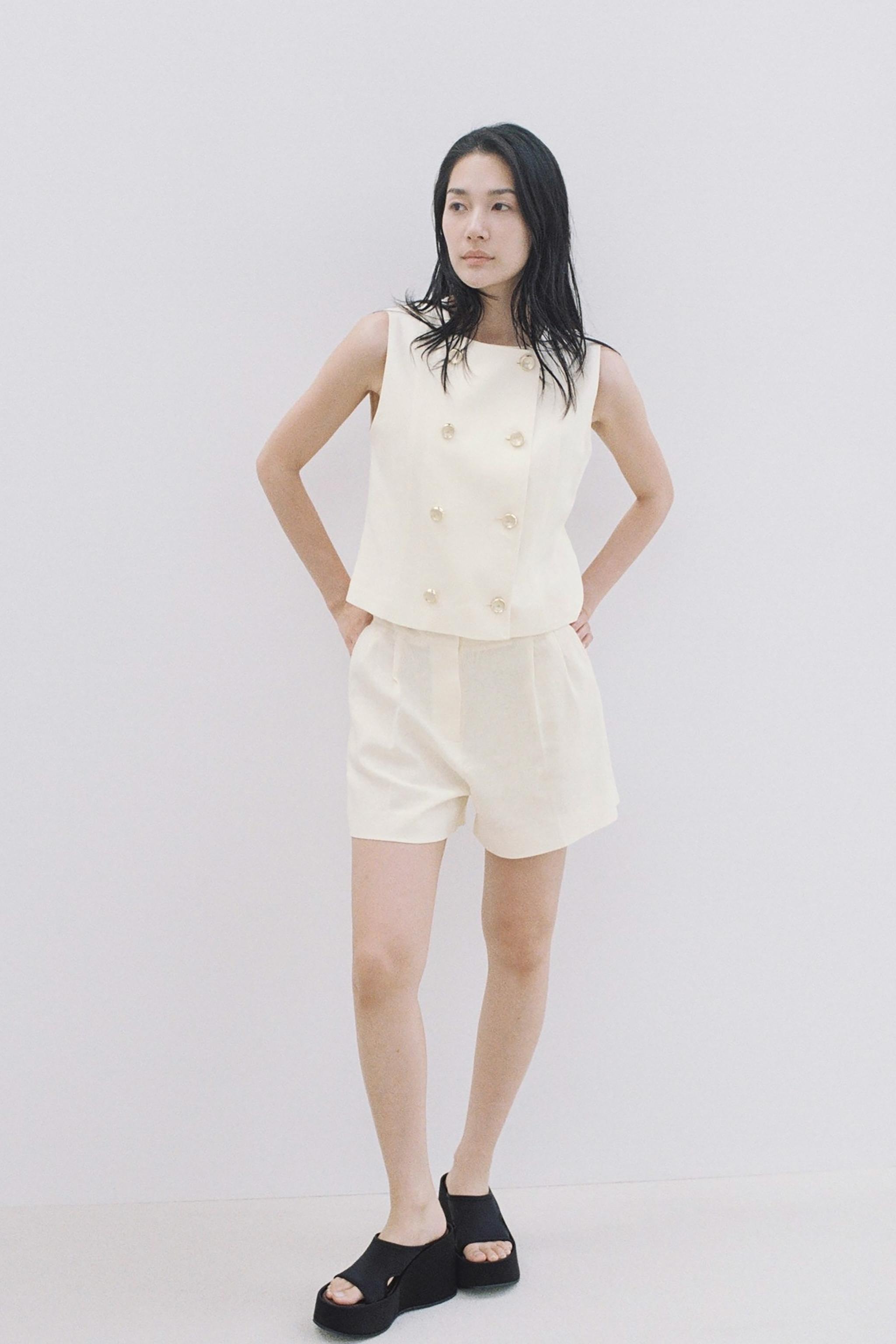 風通しのよいレディースリネンショートパンツ | ZARA 日本