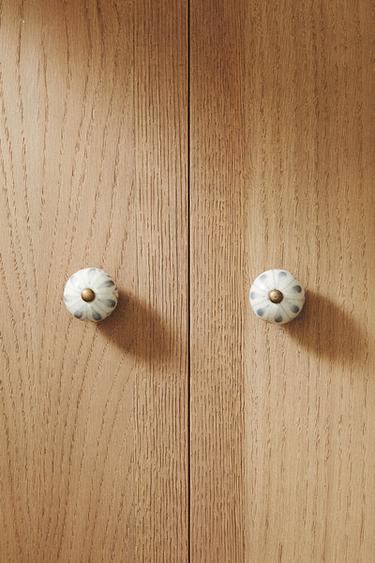Zara SET OF CERAMIC FLOWER KNOBS (SET OF 2) - Light blue