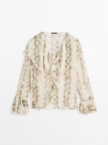 Blusa serpiente volantes - Gris de Zara - Imagen 0