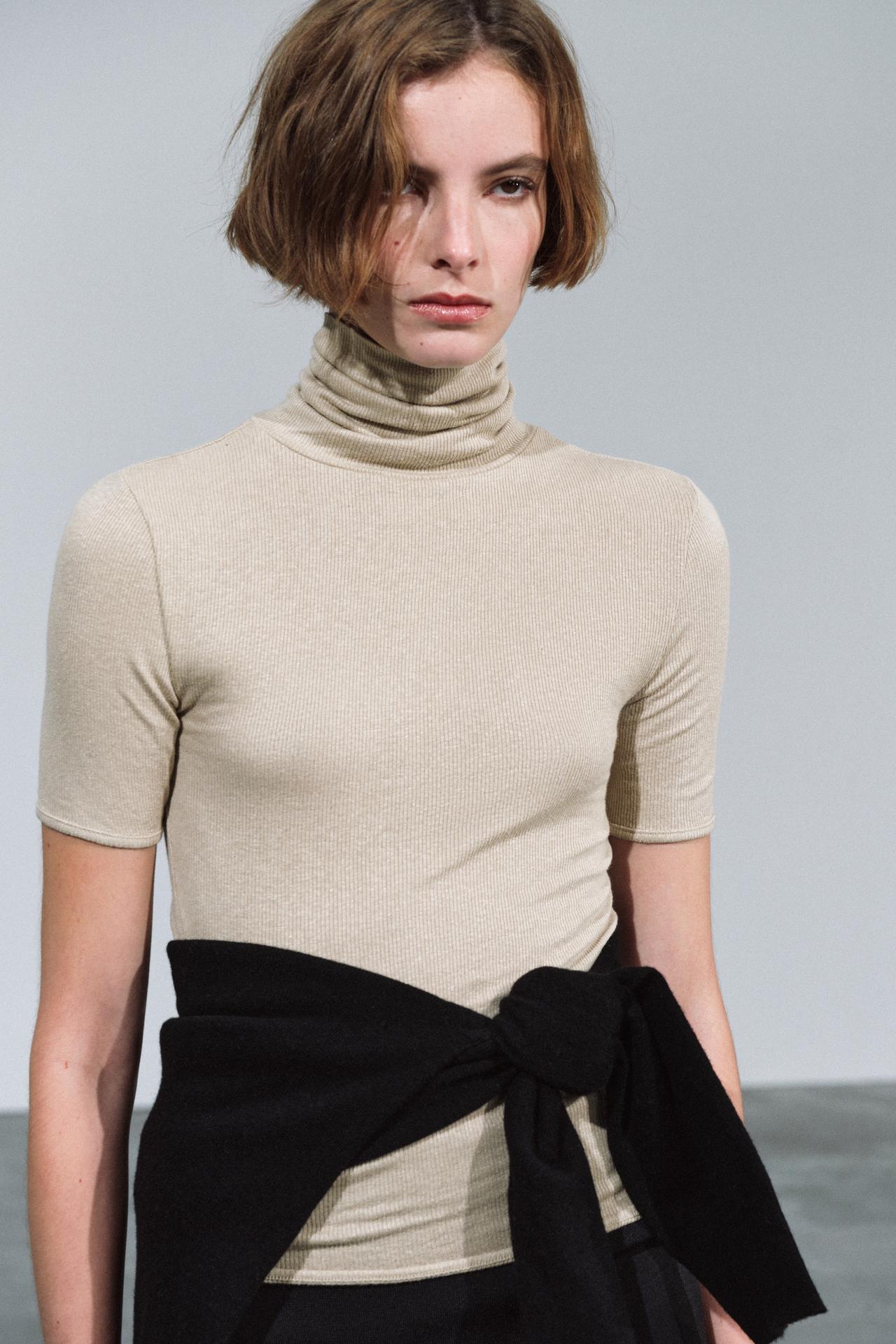 SHORT SLEEVE T-SHIRT — Beige