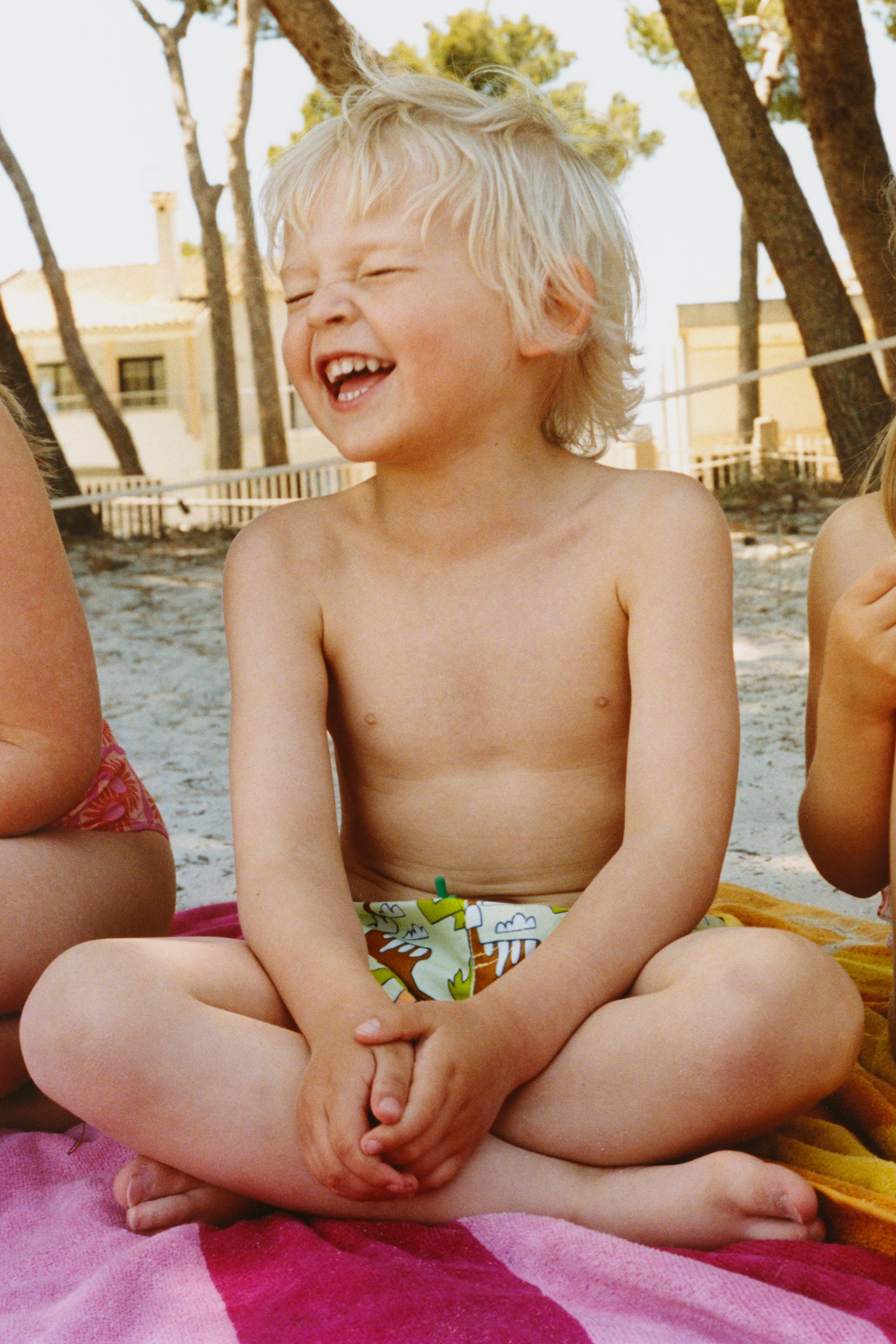 SHORT DE BAIN DINOSAURES 1-6 ANS