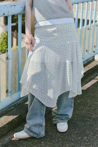 ASYMMETRIC POLKA DOT SKIRT - Black / White by Zara