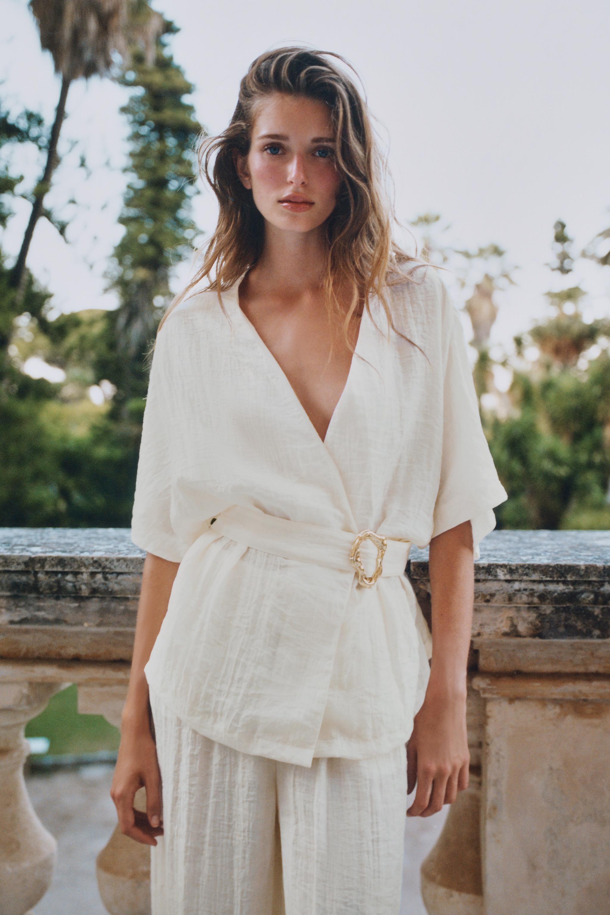 BELTED TOP WITH BUCKLE — Ecru