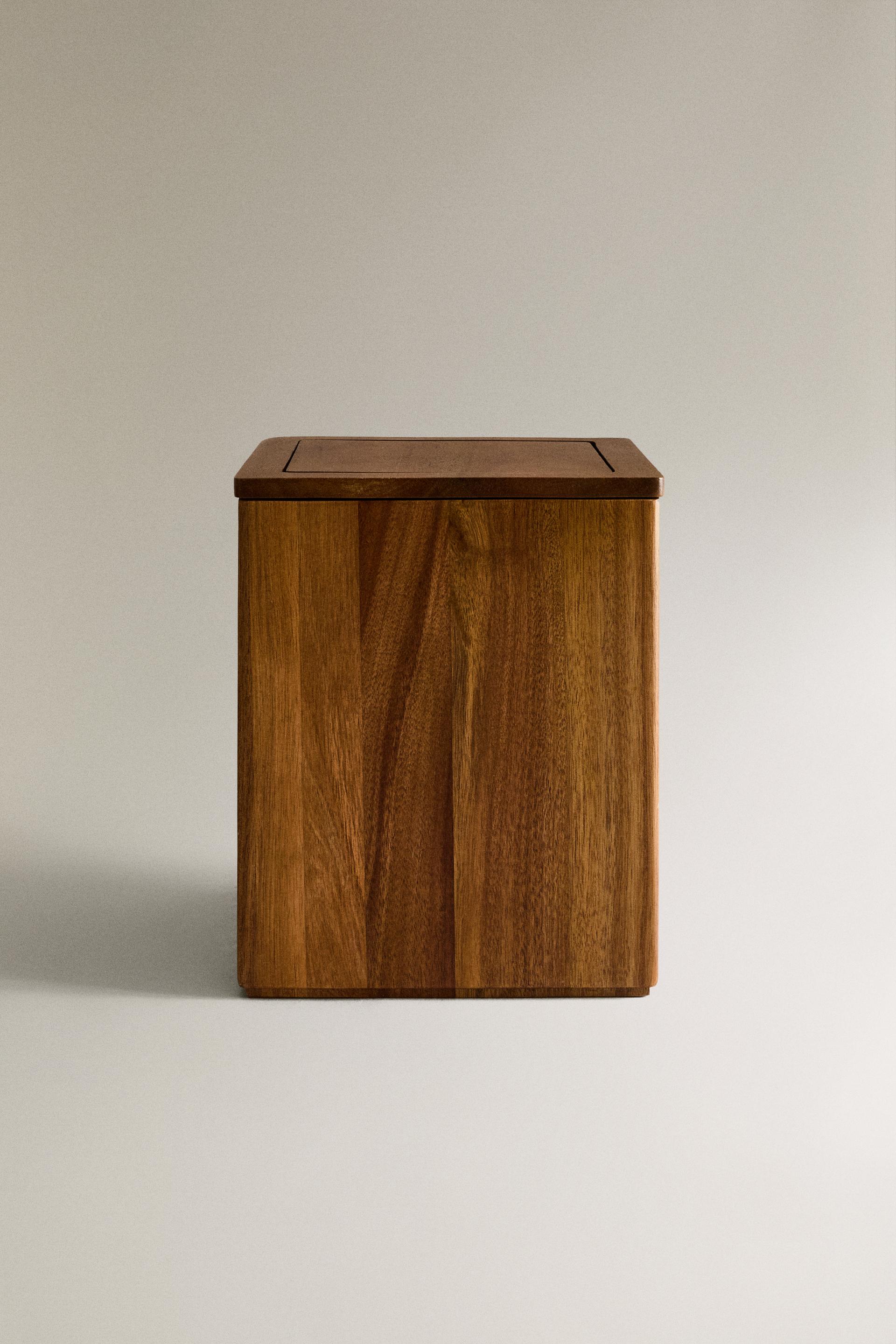 Square Wooden Bathroom Trash Can with Magnetic Lid