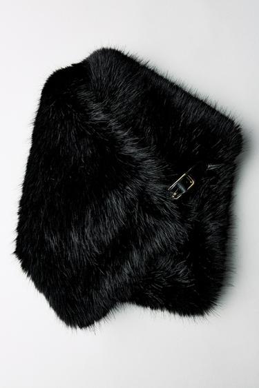 CACHECOL DE TRICÔ DE PELO SINTÉTICO E FIVELA - Preto da Zara