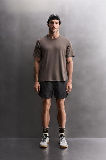 TRAINING TECHNICAL T-SHIRT - Burgundy by Zara