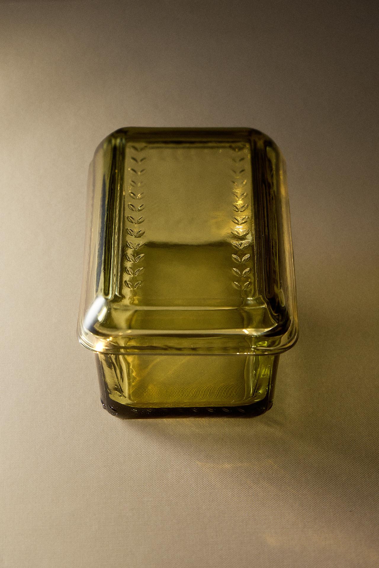 CHRISTMAS GLASS BUTTER DISH — Green
