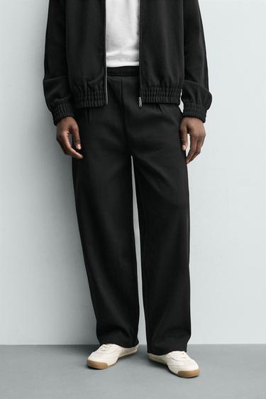 ワイドレッグプリーツジョガーパンツブラックZaraのワイドレッグプリーツジョガーパンツ - ブラック 