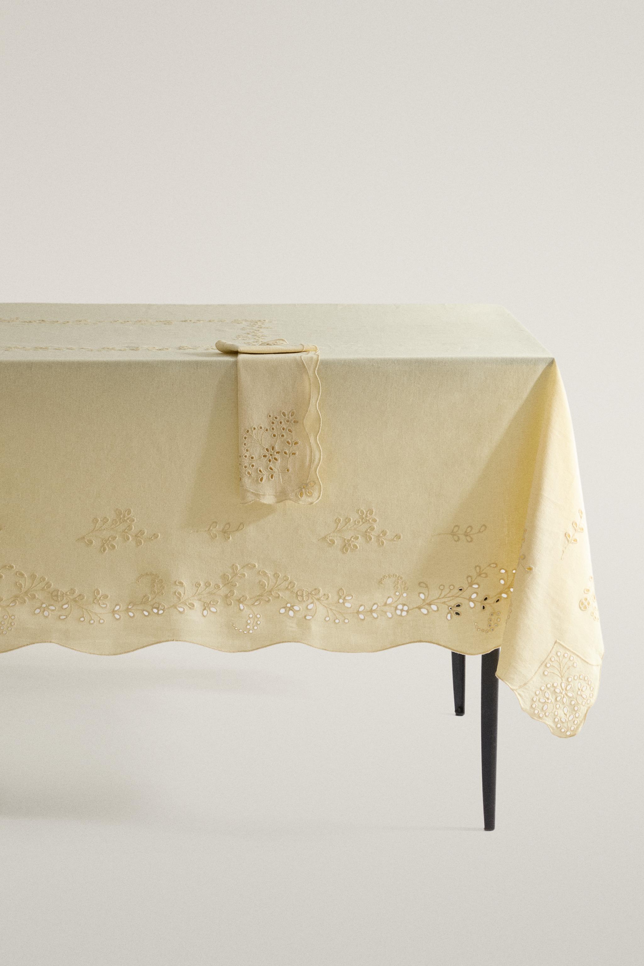 NAPPE LIN BRODERIE AJOURÉE