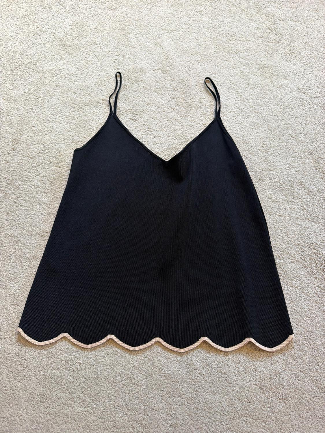 SCALLOPED TOP - Image 3