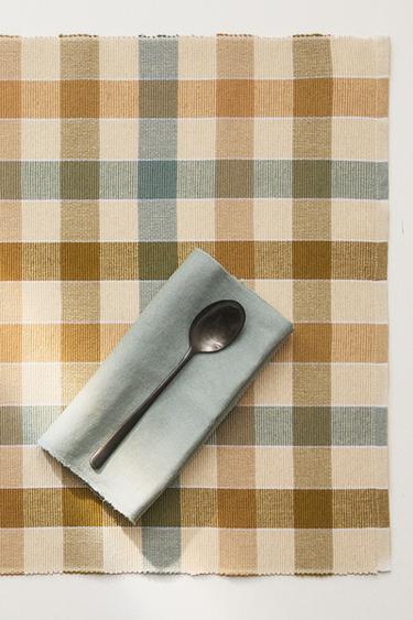 CHEMIN DE TABLE CÔTELÉ CARREAUX - Bleu de Zara - Image 5