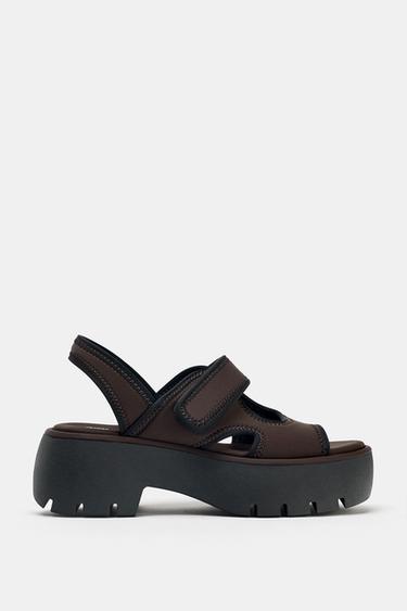 ギザギザソール スポーツサンダルブラウンZaraのギザギザソール スポーツサンダル - ブラウン