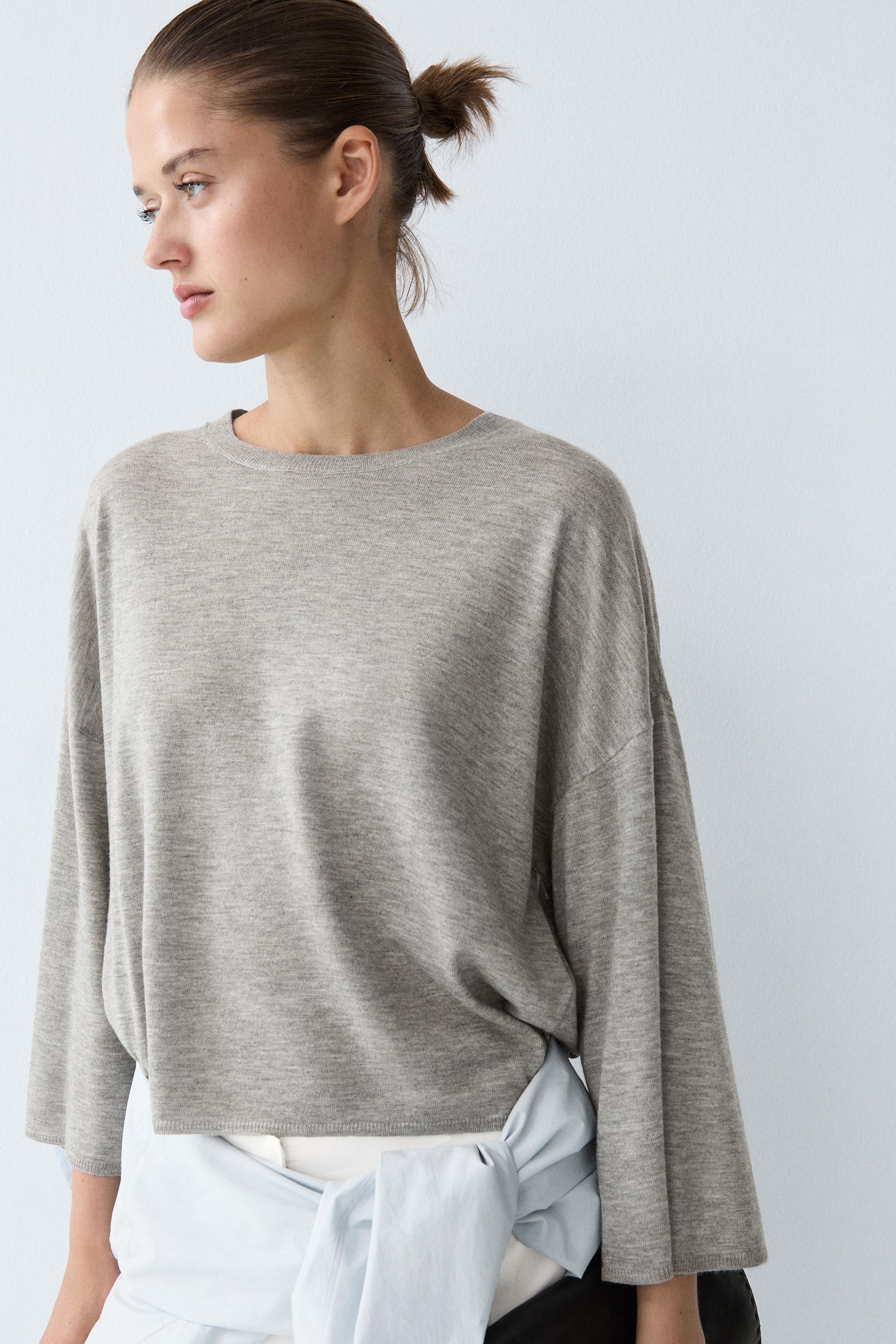 Round neck knit sweater — Gray marl
