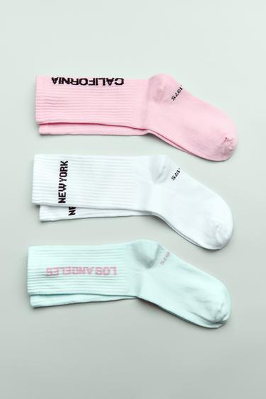 Zara THREE-PACK OF TEXT PRINT LONG SOCKS - Pink