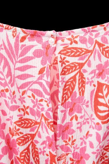 KURZER OVERALL MIT BLUMENSTRUKTUR - Cremefarben / Rot von Zara