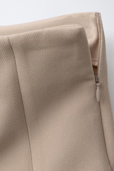 JUPE-SHORT À OUVERTURE - Beige clair de Zara - Image 2