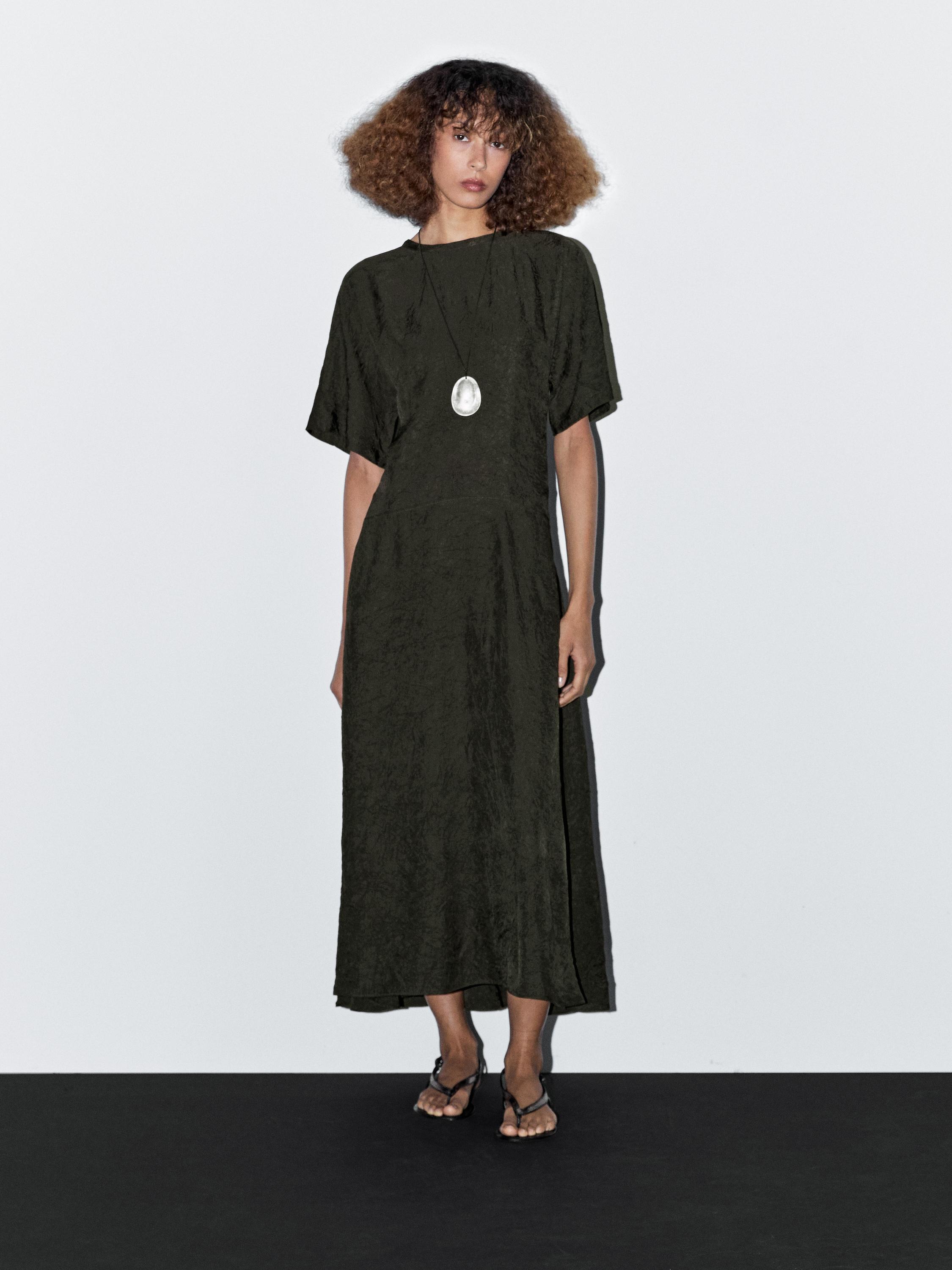 Long satin dress with short sleeves