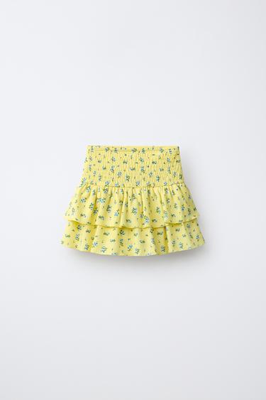 Falda short con volantes floral