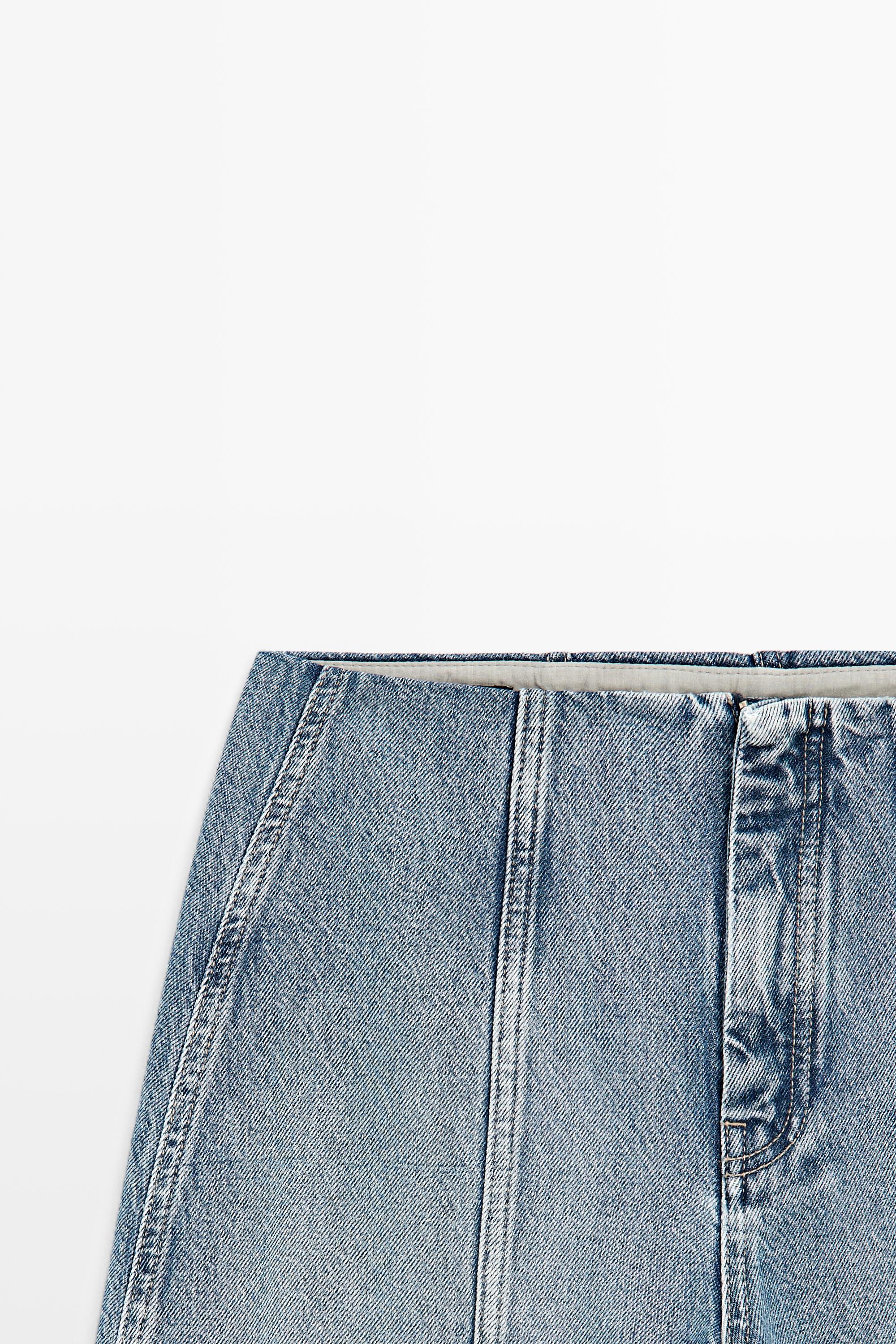Barrel fit jeans with seam details