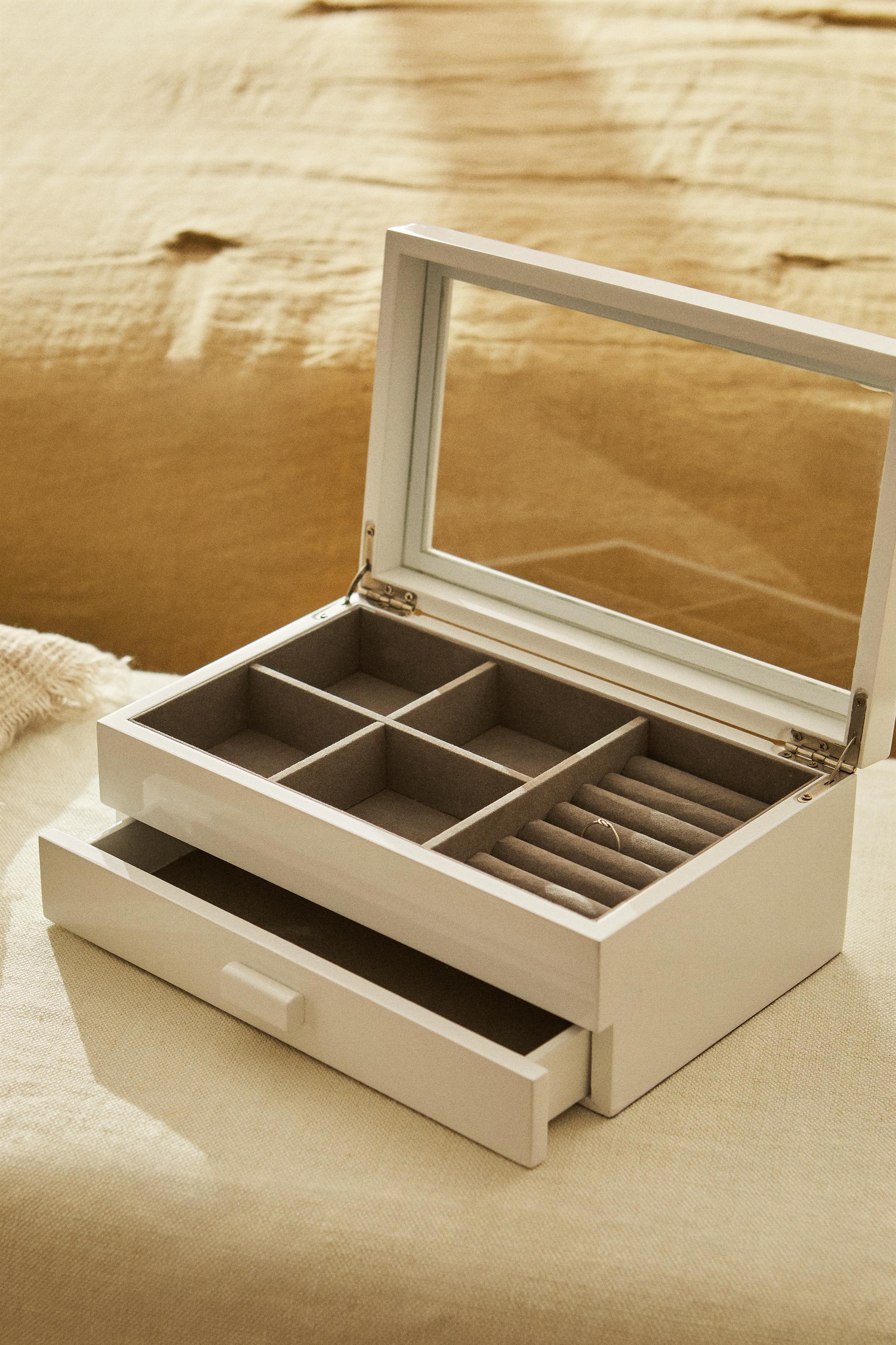 CHANEL BEAUTE Beauty Makeup Jewelry Drawer Storage Box With