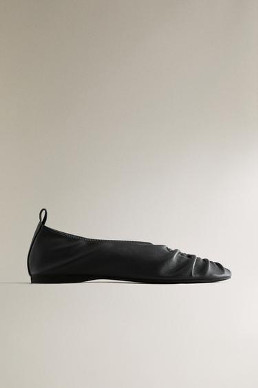 PLEATED LEATHER BALLERINAS - Чорний Zara