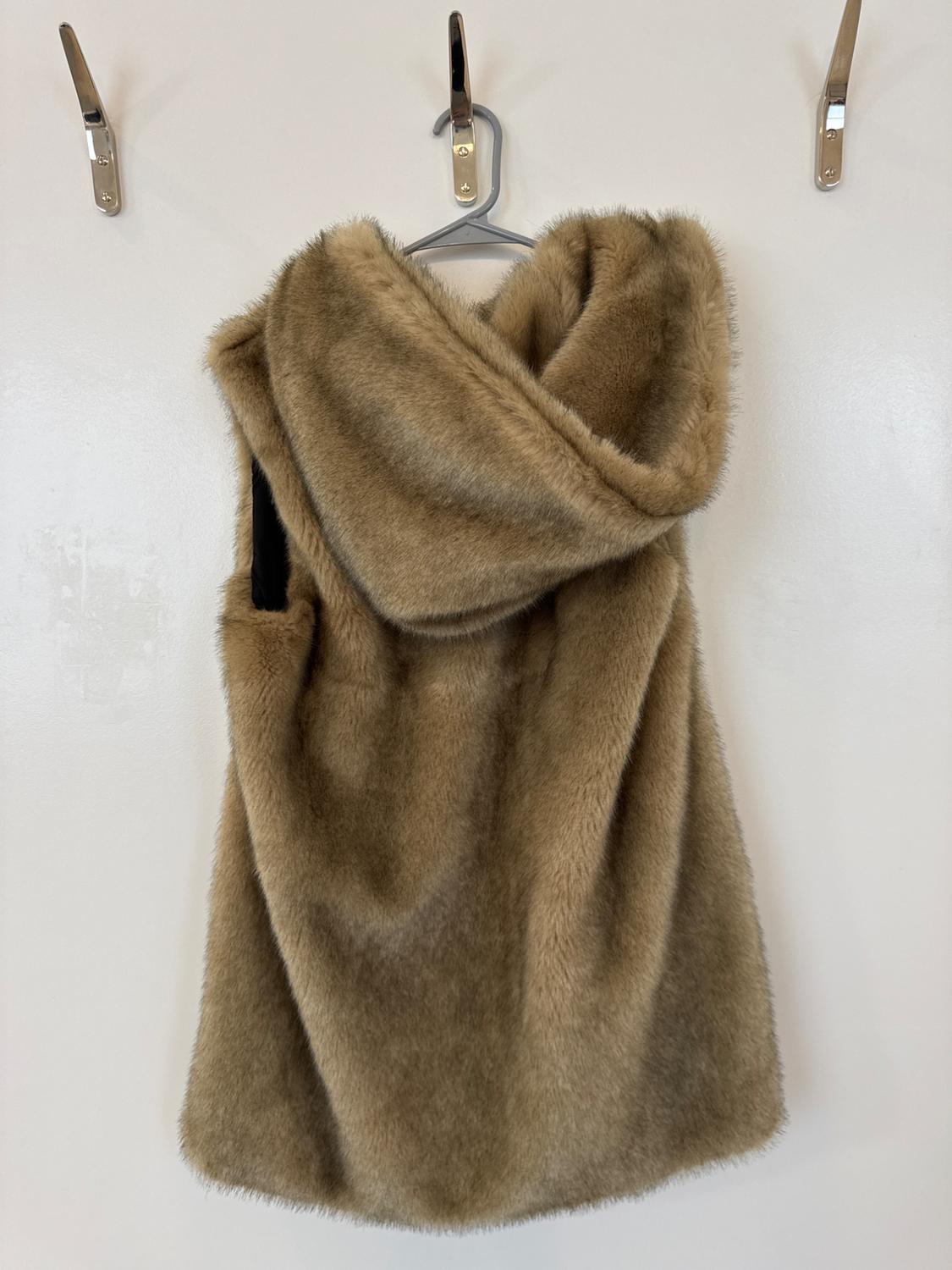 FAUX FUR VEST - Image 3
