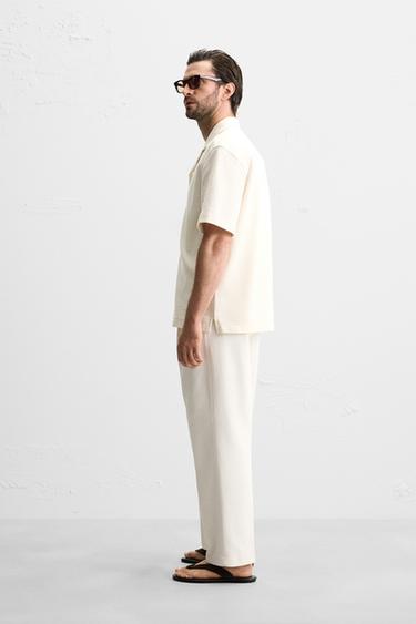 PANTALON REGULAR FIT STRUCTURE - Écru de Zara - Image 3