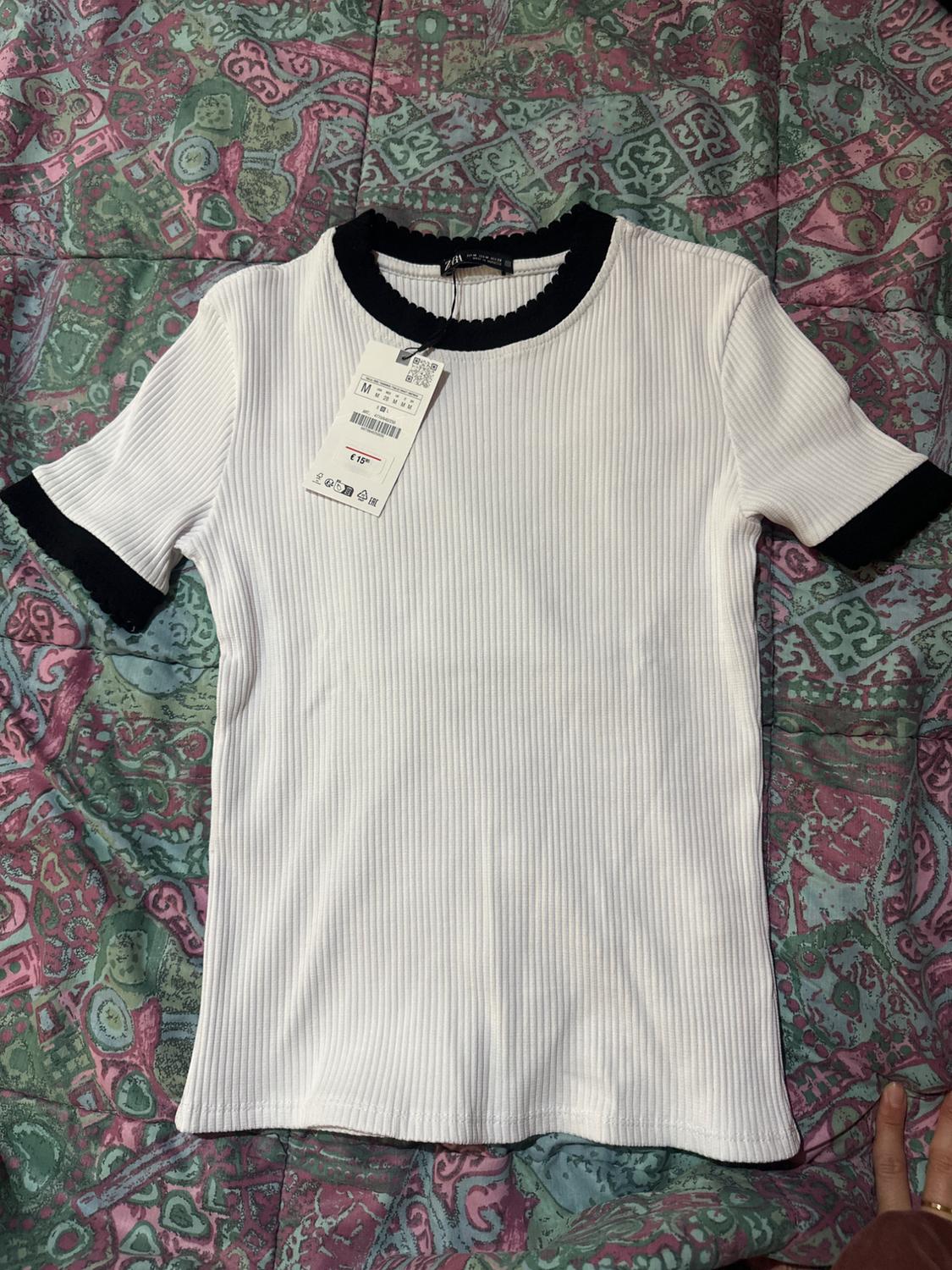 CONTRAST EMBELLISHED TRIM T-SHIRT