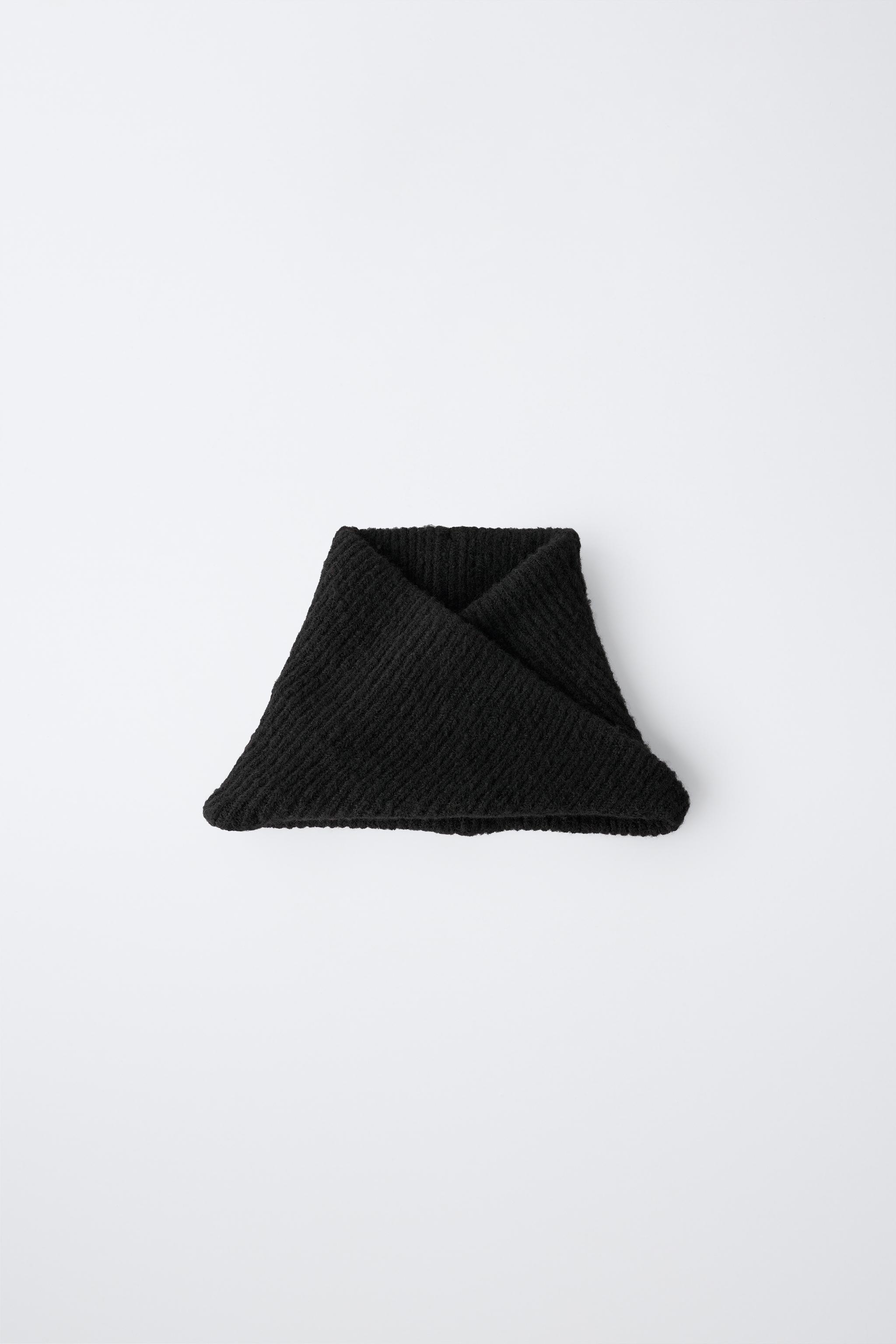 CUELLO PUNTO LISO