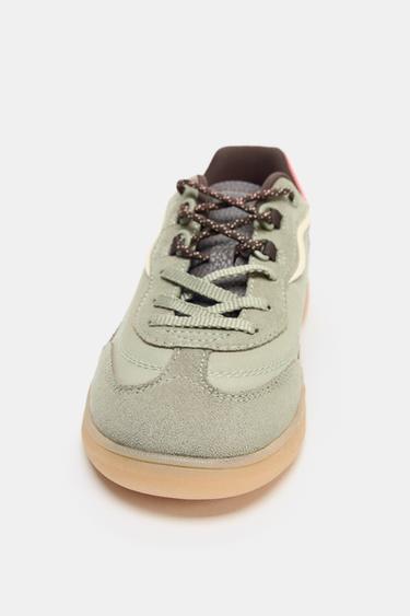 TENNIS DE SPORT AVEC PIÈCES ET MATIÈRES VARIÉES - Vert kaki de Zara - Image 6