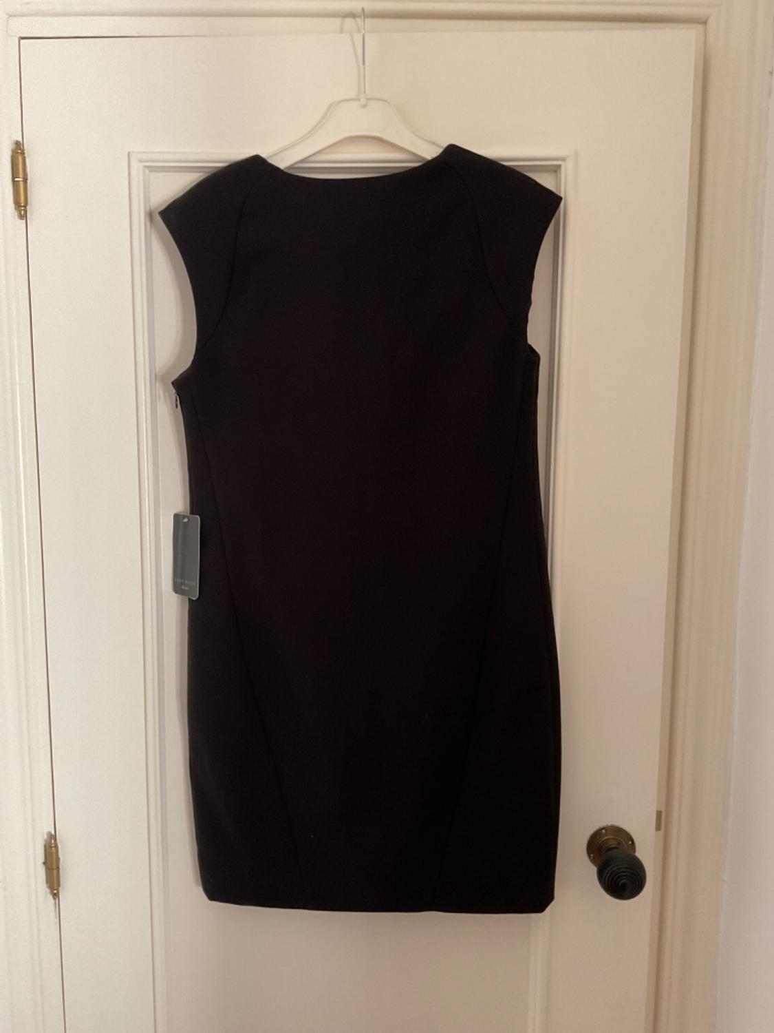 VESTIDO NEGRO HOMBRERAS - Image 2