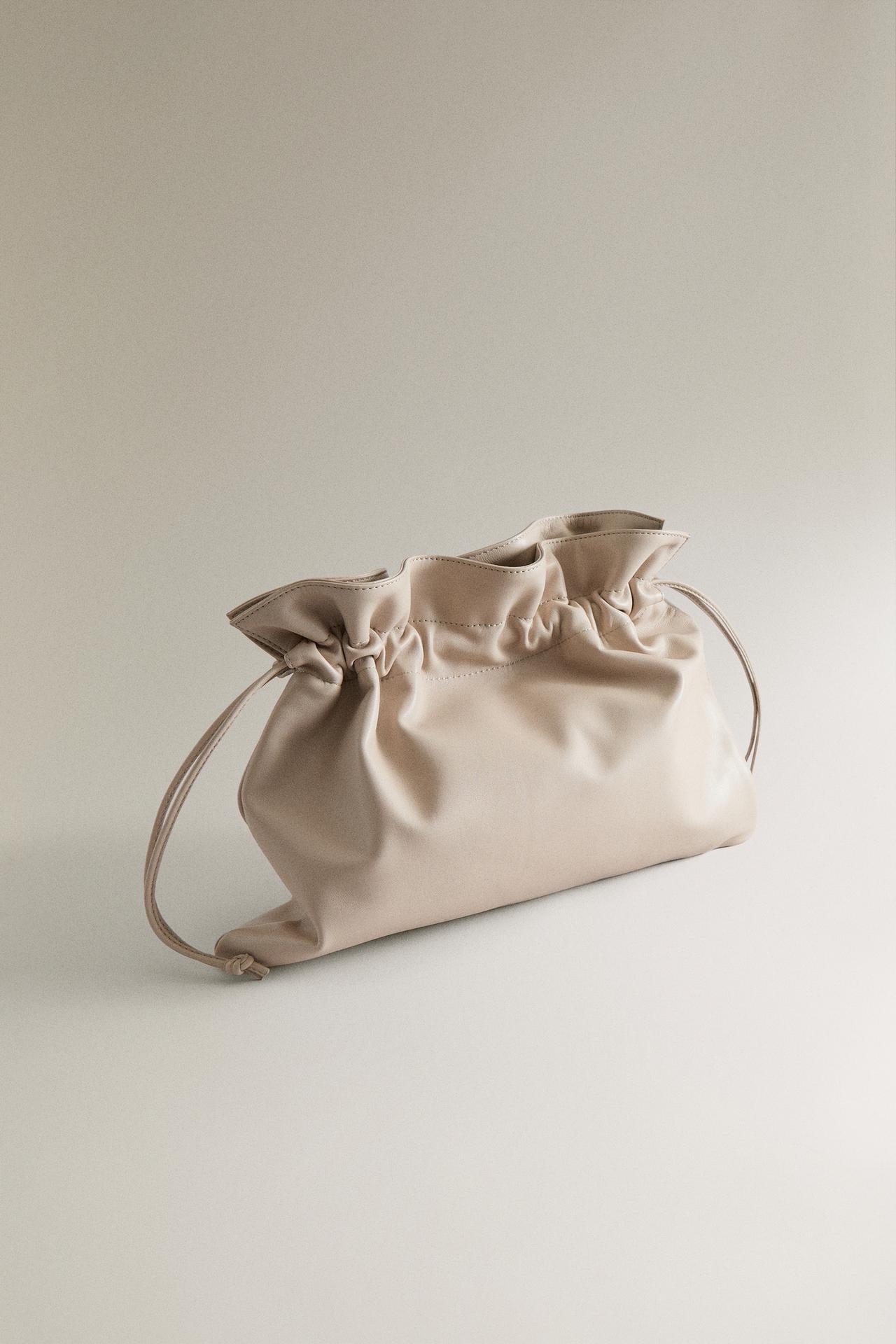 LARGE NAPPA LEATHER CLUTCH — Beige