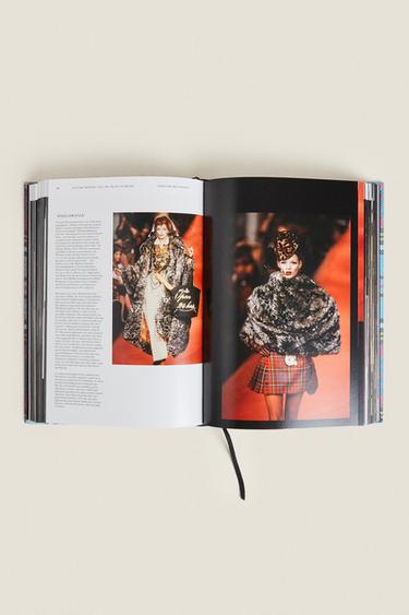 LIVRE VIVIENNE WESTWOOD CATWALK - Bleu encre de Zara - Image 3