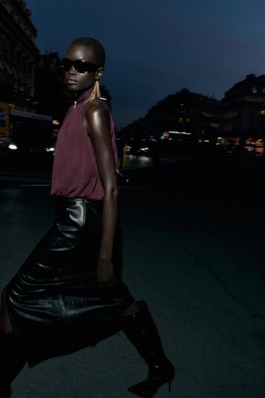TOP HALTER BOULE - Bordeaux de Zara - Image 2