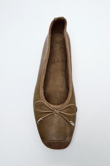 BALLET FLATS WITH BOW - Brown by Zara