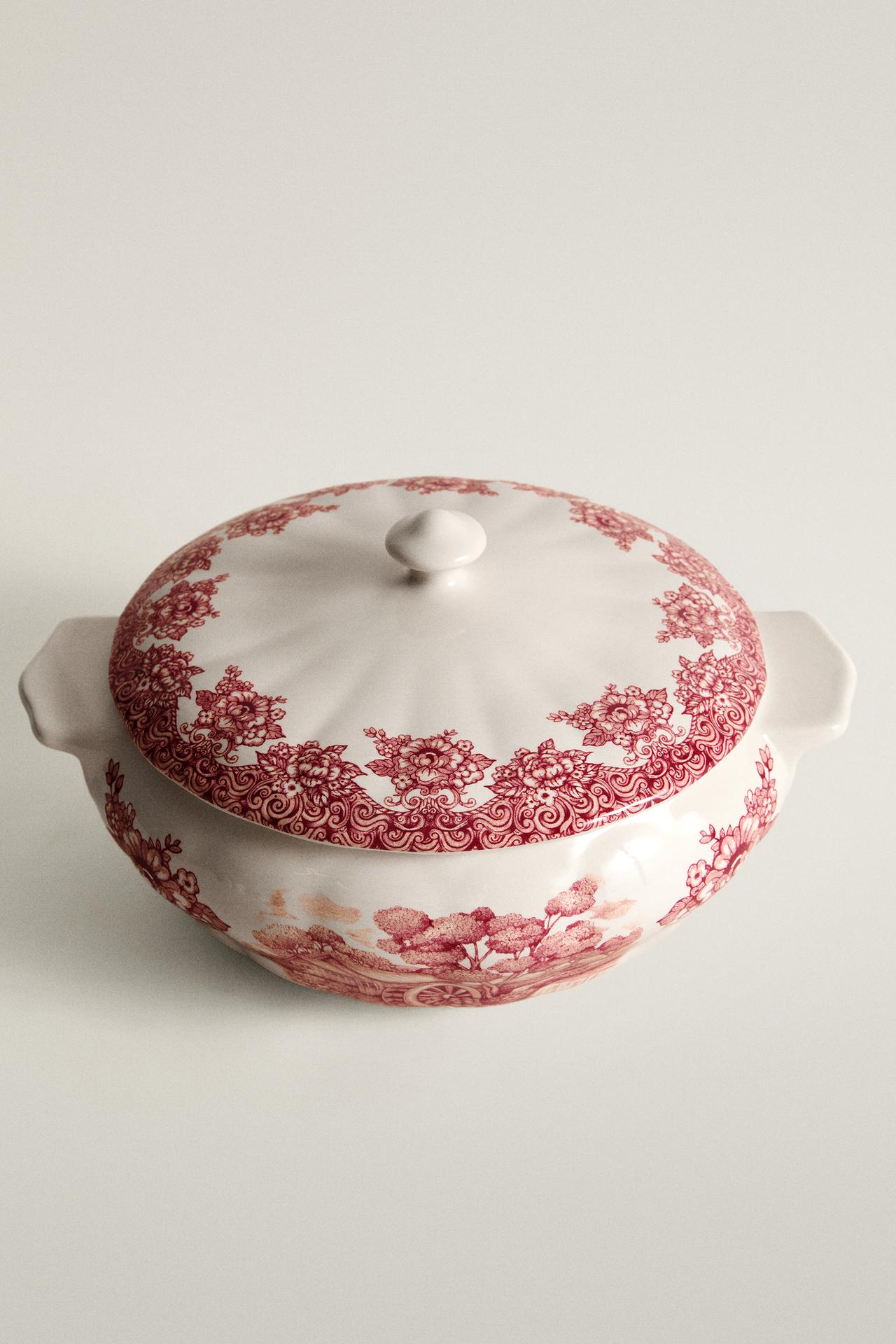 FLORAL AND LANDSCAPE EARTHENWARE TUREEN — Burgundy