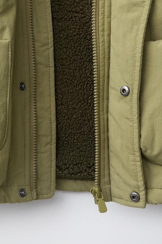 BLOUSON À CAPUCHE EFFET MOUTON - Kaki de Zara - Image 7