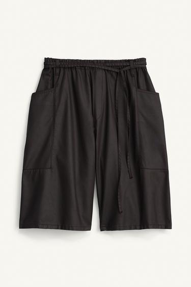 WAXED-EFFECT LYOCELL RELAXED FIT BERMUDA SHORTS - Brown by Zara