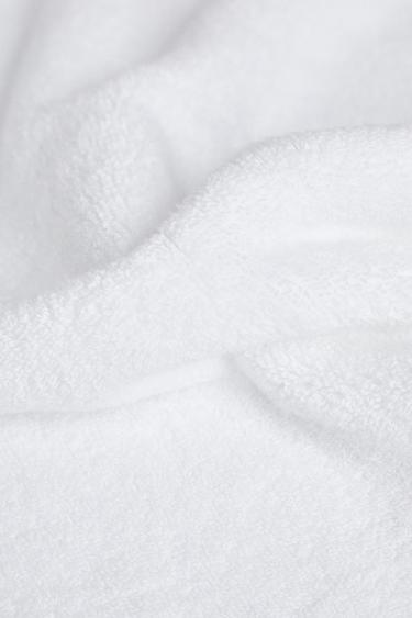 Zara 雙層滾邊裝飾柔軟毛巾 - 白色