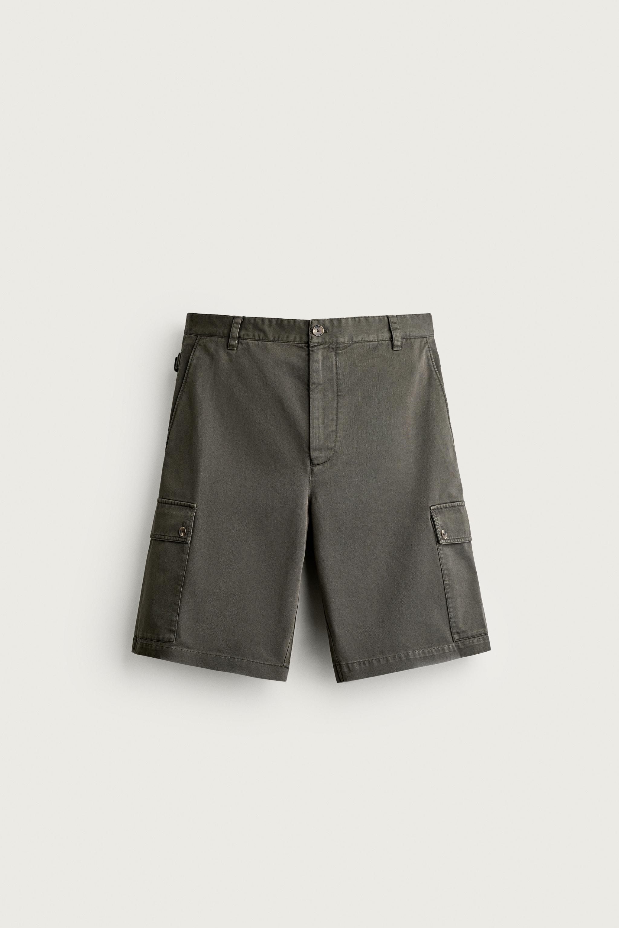 RELAXED FIT CARGO SHORTS WITH TABS — Dark khaki