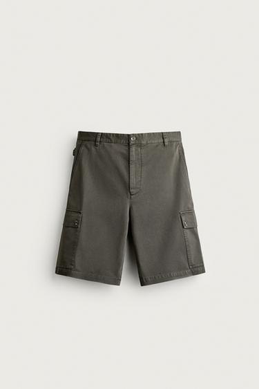 RELAXED FIT CARGO BERMUDA SHORTS WITH ADJUSTABLE TABS - Dark khaki by Zara
