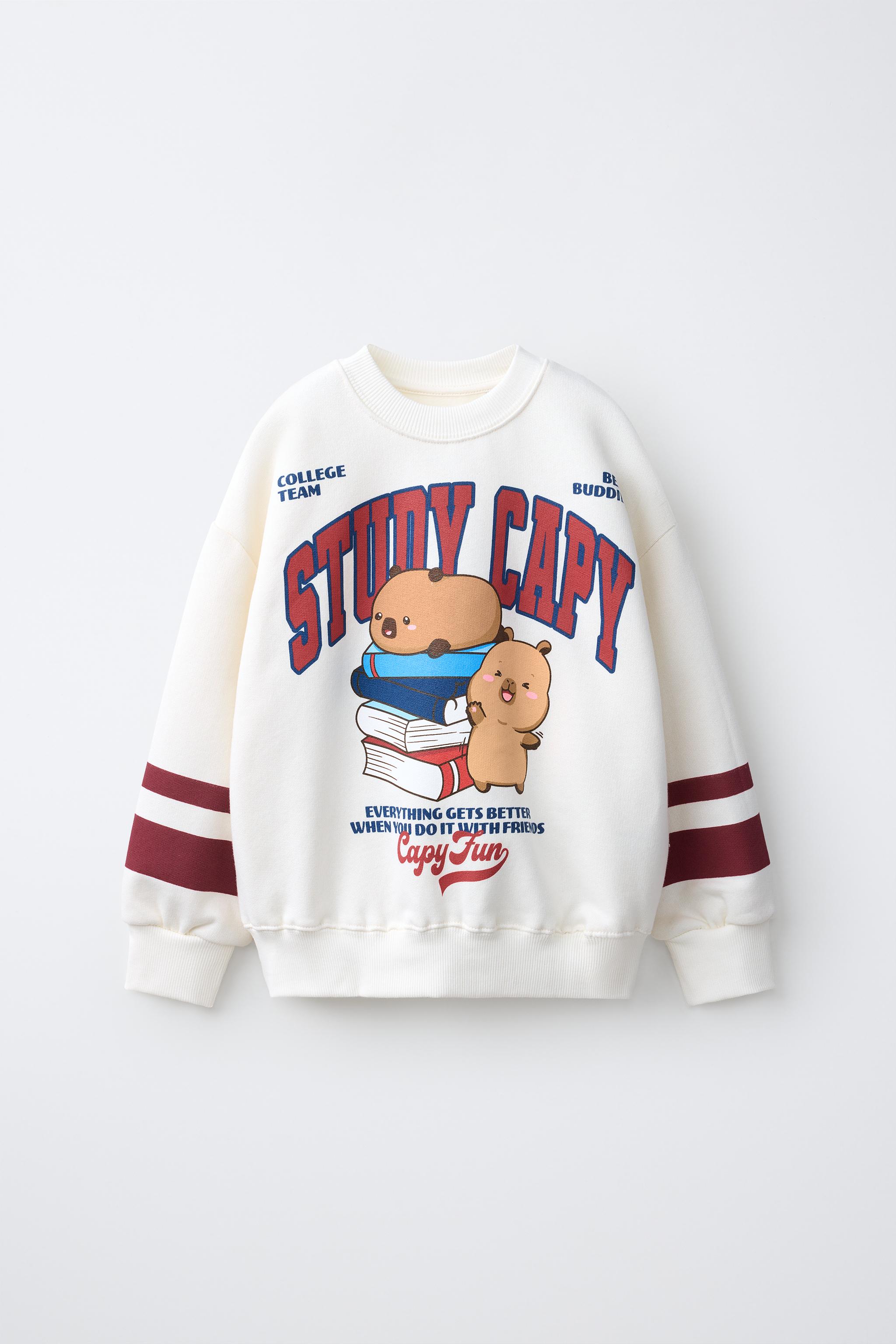 CAPIBARA CAPYFUN © VARSITY SWEATSHIRT — Ecru