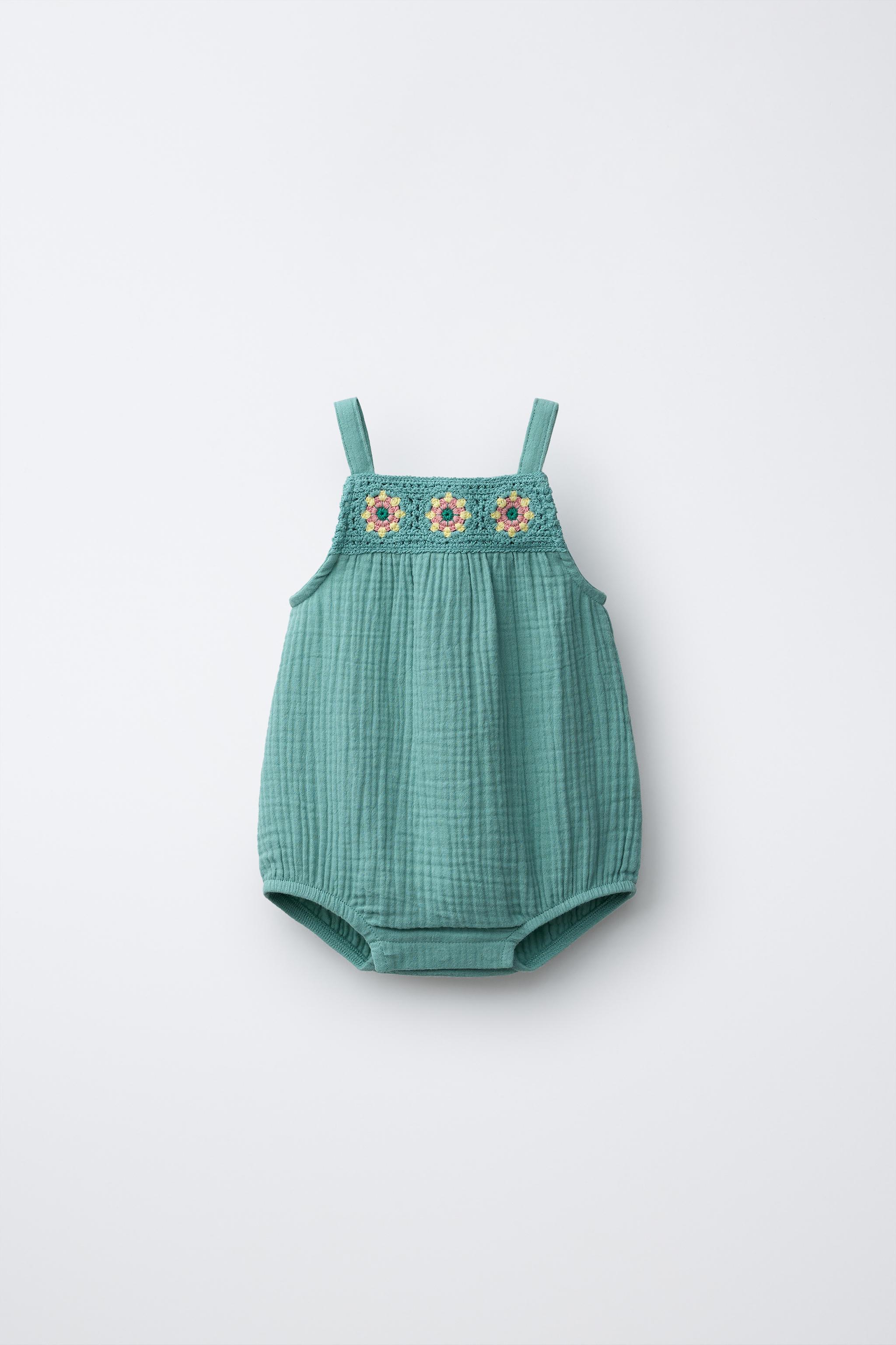ZARA  珊瑚　ソルトand ペッパー入れ TEXTURED CROCHET KNIT ROMPER - Sea green | ZARA United States