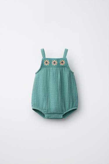 أفرول بملمس حياكة كروشيه - أخضر مموه الخاص بـ Zara - صورة 0