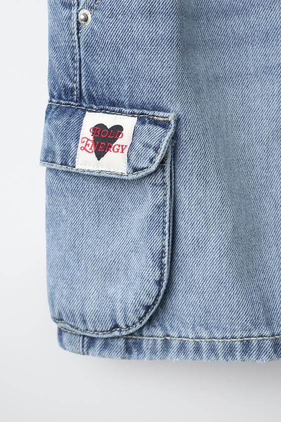 BERMUDA EN JEAN CARGO AVEC PIÈCE - Bleu clair de Zara - Image 3