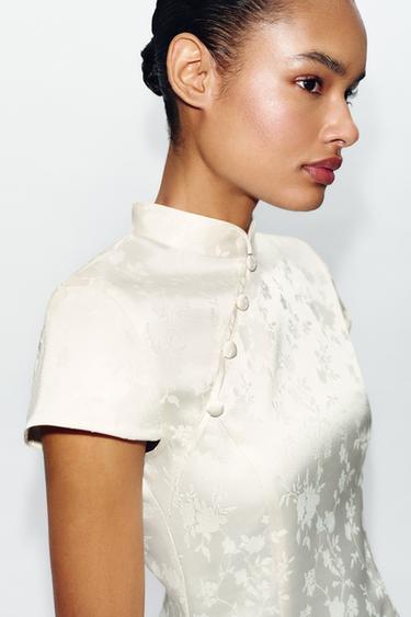 فستان جاكار قصير - أبيض الخاص بـ Zara