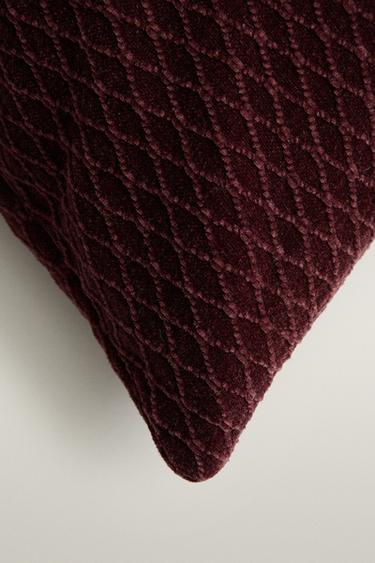 CHENILLE RAISED DIAMOND DESIGN THROW PILLOW COVER — Reddish 2