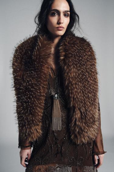 MARLED FAUX FUR SCARF - Greenish by Zara