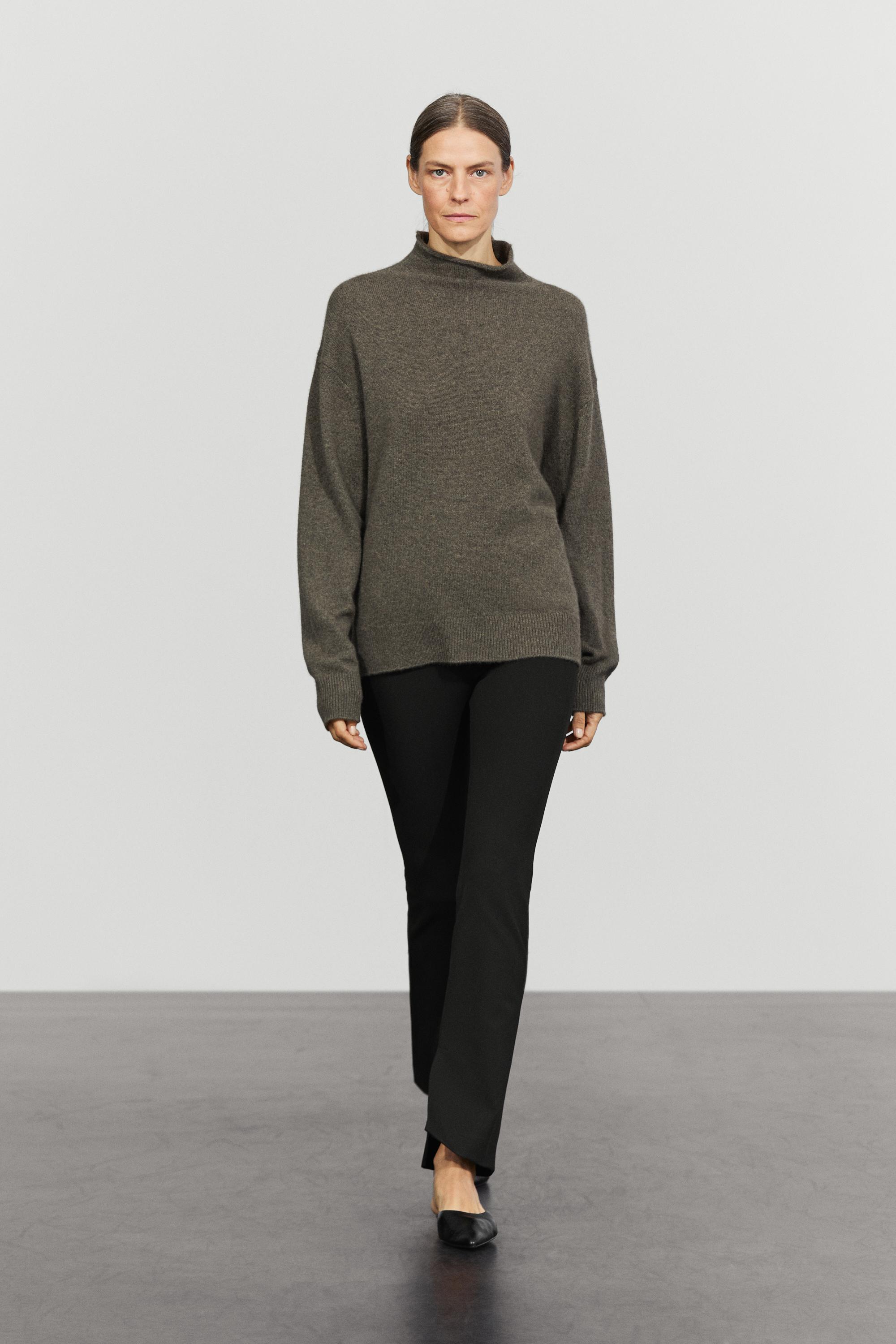 100% cashmere oversize knit sweater